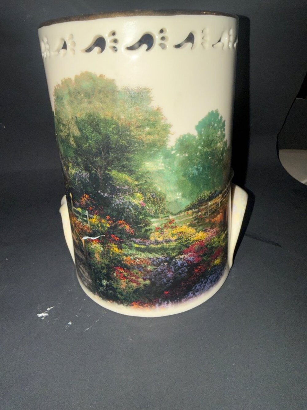Lenox Thomas Kinkade Light Of Peace Fine  China Vase Handcrafted 2000